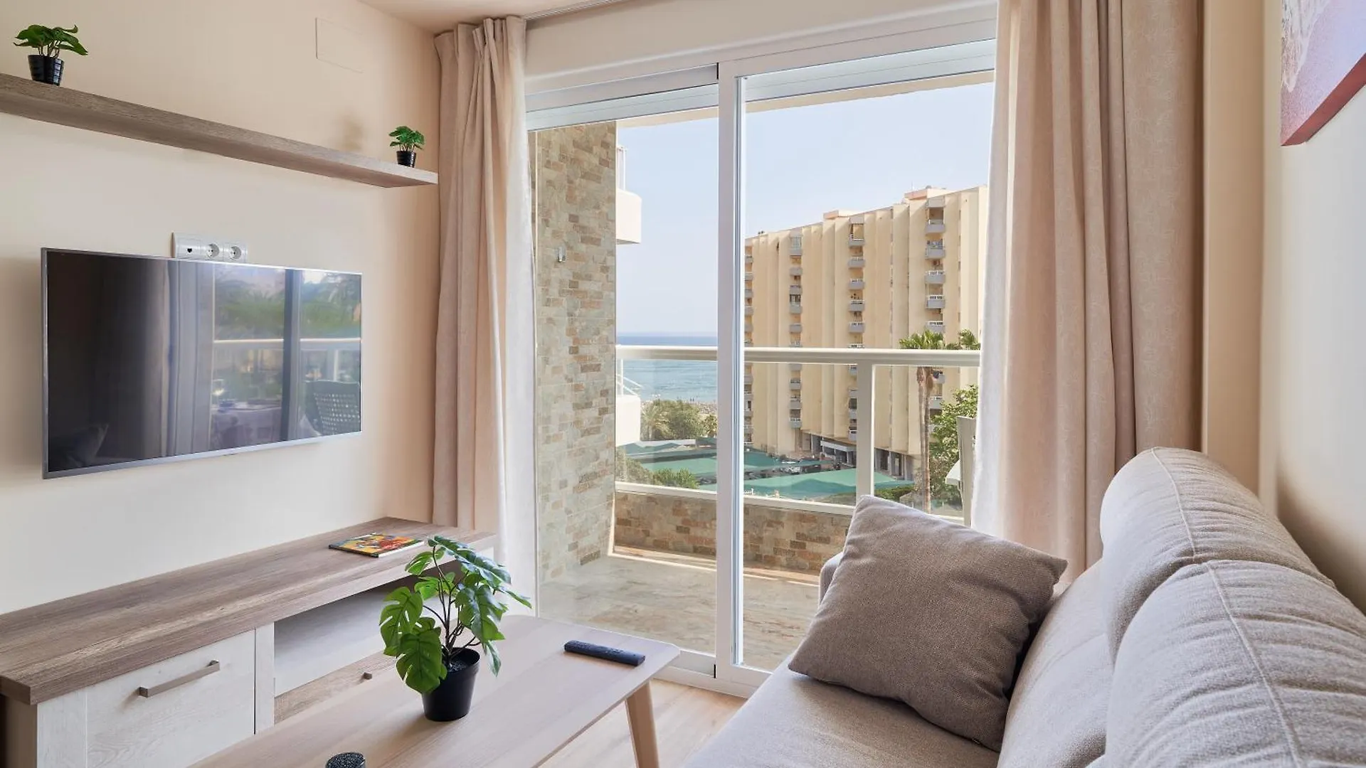 דירה בנאלמדנה Apartamento Happy Days- Diana 1